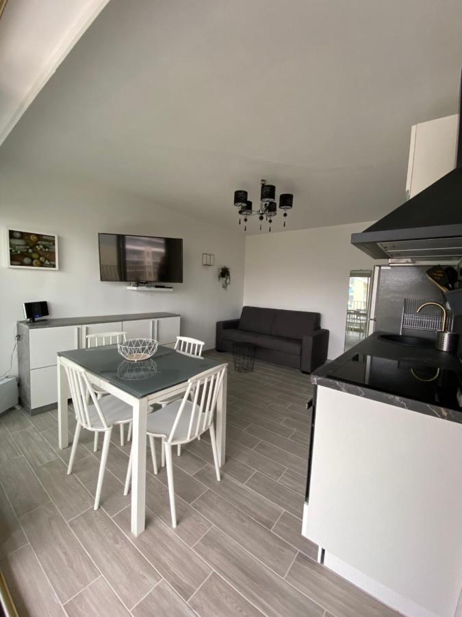 Superbe Appartement Renove A Neuf A 100M De La Mer Juan-les-Pins Luaran gambar